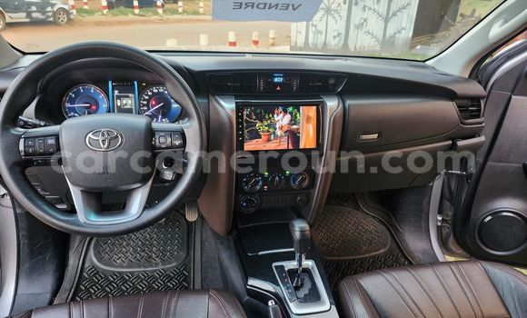 Acheter Occasion Voiture Toyota Fortuner Gris à Yaoundé, Central Cameroon Acheter Occasion Voiture Toyota Fortuner Gris à Yaoundé, Central Cameroon