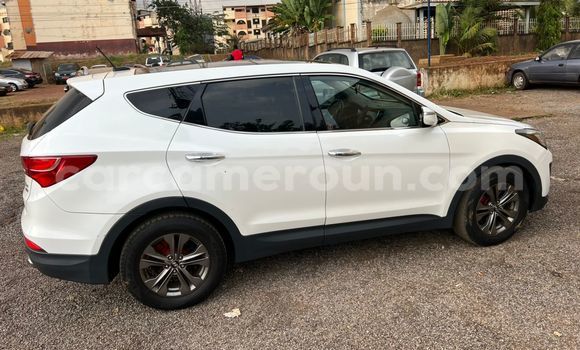 Acheter Occasion Voiture Hyundai Santa Fe Blanc à Yaoundé, Central Cameroon Acheter Occasion Voiture Hyundai Santa Fe Blanc à Yaoundé, Central Cameroon
