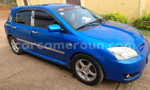 Sayi Na hannu Toyota Corolla Blue Mota in Yaounde a Babban Kamaru Sayi Na hannu Toyota Corolla Blue Mota in Yaounde a Babban Kamaru