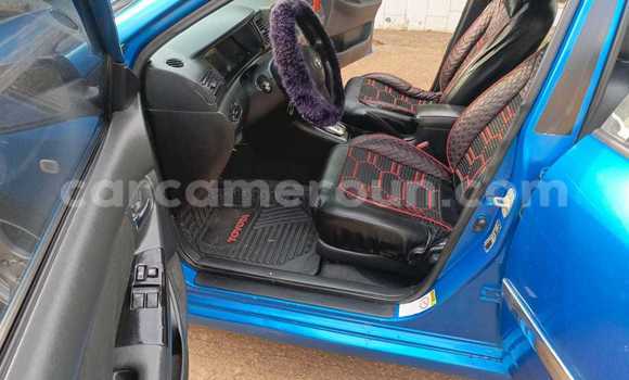Sayi Na hannu Toyota Corolla Blue Mota in Yaounde a Babban Kamaru Sayi Na hannu Toyota Corolla Blue Mota in Yaounde a Babban Kamaru