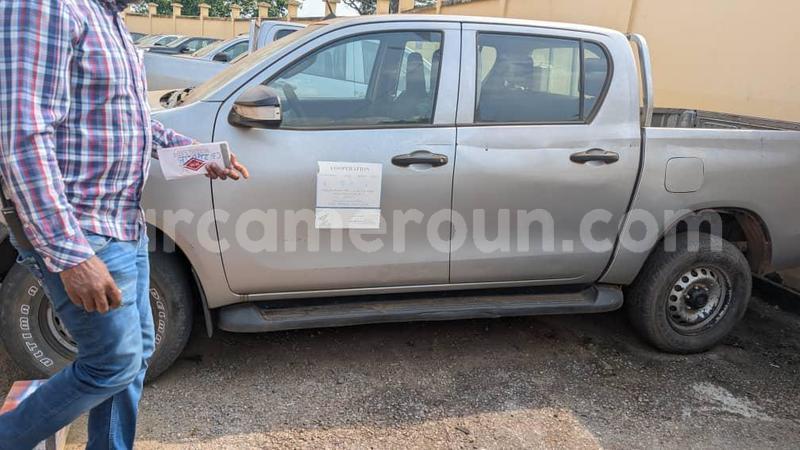 Big with watermark toyota hilux central cameroon yaounde 22316