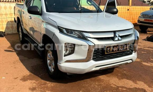 Buy Used Mitsubishi L200 White Car in Yaounde in Central Cameroon Buy Used Mitsubishi L200 White Car in Yaounde in Central Cameroon