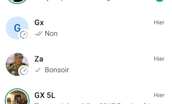 Sayi Na hannu Toyota Avensis Blue Mota in Douala a Ƙasar Kamaru Sayi Na hannu Toyota Avensis Blue Mota in Douala a Ƙasar Kamaru