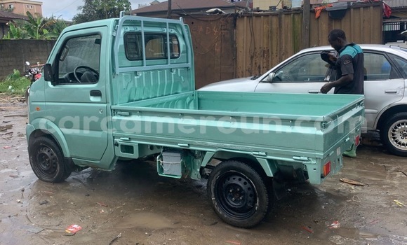 Sayi Imported Suzuki Carry Blue Babbar mota in Douala a Ƙasar Kamaru Sayi Imported Suzuki Carry Blue Babbar mota in Douala a Ƙasar Kamaru