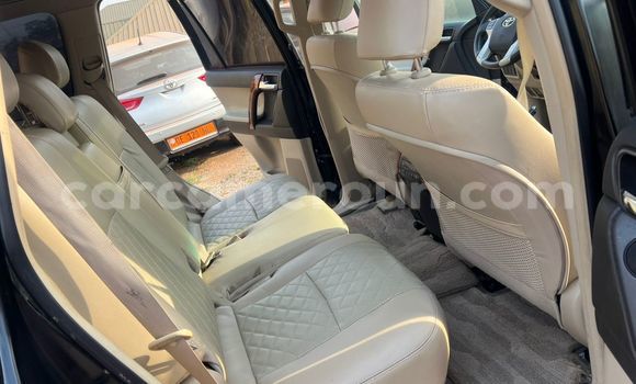 Sayi Na hannu Toyota Land Cruiser Prado Black Mota in Yaounde a Babban Kamaru Sayi Na hannu Toyota Land Cruiser Prado Black Mota in Yaounde a Babban Kamaru