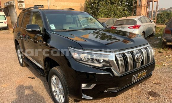 Sayi Na hannu Toyota Land Cruiser Prado Black Mota in Yaounde a Babban Kamaru Sayi Na hannu Toyota Land Cruiser Prado Black Mota in Yaounde a Babban Kamaru