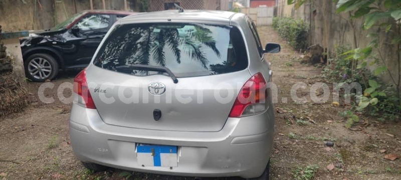 Big with watermark toyota vitz littoral cameroon douala 22344