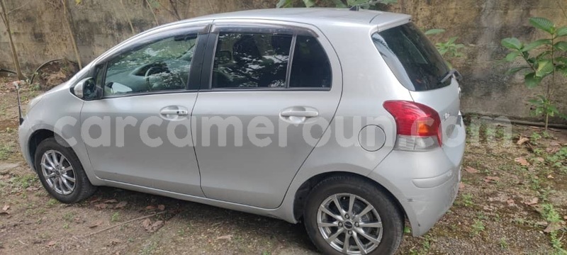 Big with watermark toyota vitz littoral cameroon douala 22344