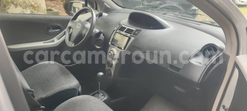 Big with watermark toyota vitz littoral cameroon douala 22344