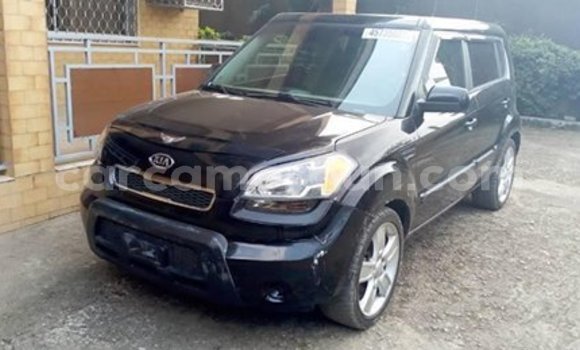Sayi Na hannu Kia Soul Black Mota in Yaounde a Babban Kamaru