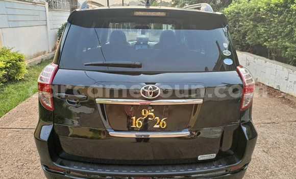 Acheter Occasion Voiture Toyota Vanguard Noir à Yaoundé, Central Cameroon Acheter Occasion Voiture Toyota Vanguard Noir à Yaoundé, Central Cameroon