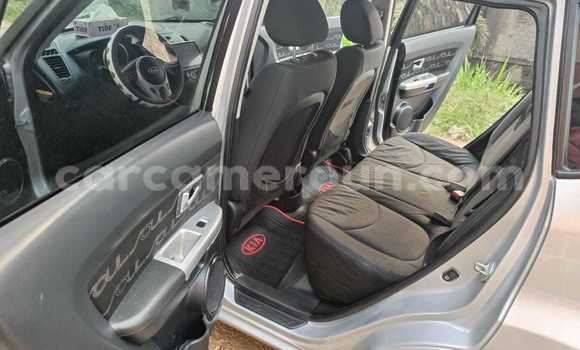 Sayi Na hannu Kia Soul Azurfa Mota in Yaounde a Babban Kamaru Sayi Na hannu Kia Soul Azurfa Mota in Yaounde a Babban Kamaru