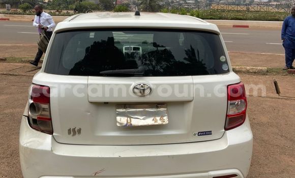 Acheter Occasion Voiture Toyota IST Blanc à Yaoundé, Central Cameroon Acheter Occasion Voiture Toyota IST Blanc à Yaoundé, Central Cameroon