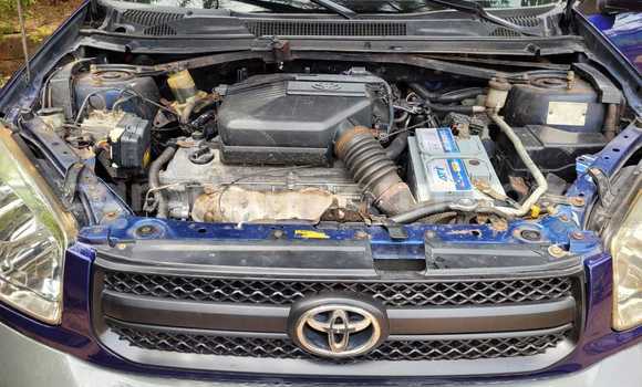 Acheter Occasion Voiture Toyota RAV4 Bleu à Yaoundé, Central Cameroon Acheter Occasion Voiture Toyota RAV4 Bleu à Yaoundé, Central Cameroon