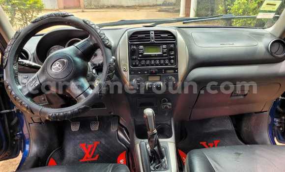 Acheter Occasion Voiture Toyota RAV4 Bleu à Yaoundé, Central Cameroon Acheter Occasion Voiture Toyota RAV4 Bleu à Yaoundé, Central Cameroon
