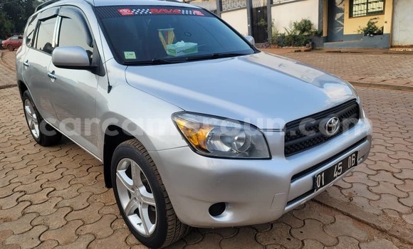 Acheter Occasion Voiture Toyota RAV4 Gris à Yaoundé, Central Cameroon