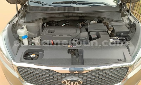 Buy Used Kia Sorento Black Car in Yaounde in Central Cameroon Buy Used Kia Sorento Black Car in Yaounde in Central Cameroon
