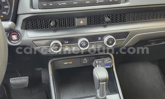 Sayi Na hannu Honda CR–V Black Mota in Yaounde a Babban Kamaru Sayi Na hannu Honda CR–V Black Mota in Yaounde a Babban Kamaru