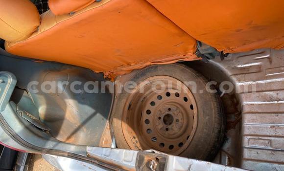 Acheter Occasion Voiture Toyota Yaris Gris à Yaoundé, Central Cameroon Acheter Occasion Voiture Toyota Yaris Gris à Yaoundé, Central Cameroon