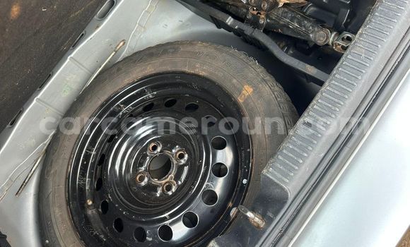 Acheter Occasion Voiture Toyota Corolla Gris à Yaoundé, Central Cameroon Acheter Occasion Voiture Toyota Corolla Gris à Yaoundé, Central Cameroon