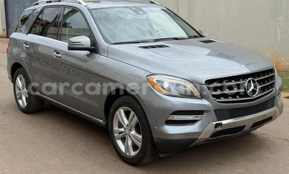 Acheter Occasion Voiture Mercedes‒Benz ML–Class Gris à Yaoundé, Central Cameroon Acheter Occasion Voiture Mercedes‒Benz ML–Class Gris à Yaoundé, Central Cameroon