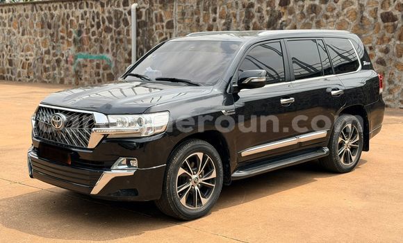 Acheter Occasion Voiture Toyota Land Cruiser Noir à Yaoundé, Central Cameroon Acheter Occasion Voiture Toyota Land Cruiser Noir à Yaoundé, Central Cameroon