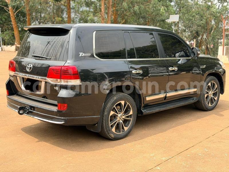 Big with watermark toyota land cruiser central cameroon yaounde 22379