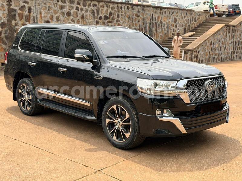 Big with watermark toyota land cruiser central cameroon yaounde 22379