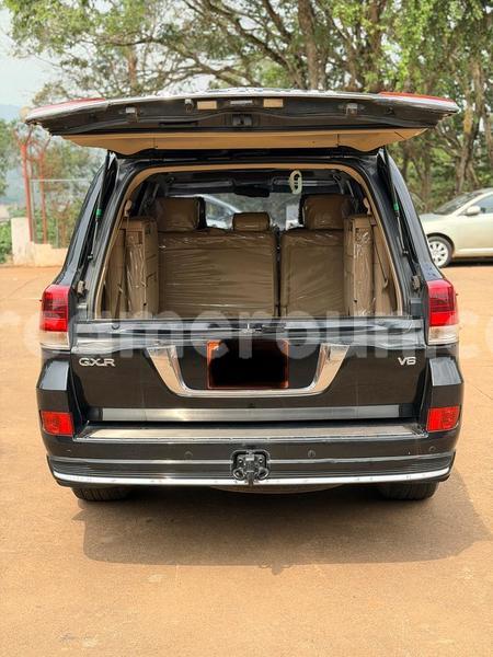 Big with watermark toyota land cruiser central cameroon yaounde 22379