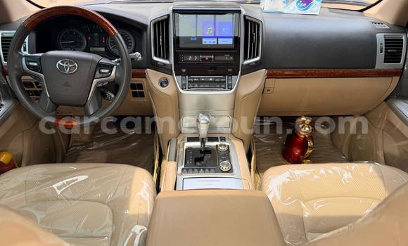 Acheter Occasion Voiture Toyota Land Cruiser Noir à Yaoundé, Central Cameroon Acheter Occasion Voiture Toyota Land Cruiser Noir à Yaoundé, Central Cameroon