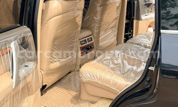 Acheter Occasion Voiture Toyota Land Cruiser Noir à Yaoundé, Central Cameroon Acheter Occasion Voiture Toyota Land Cruiser Noir à Yaoundé, Central Cameroon