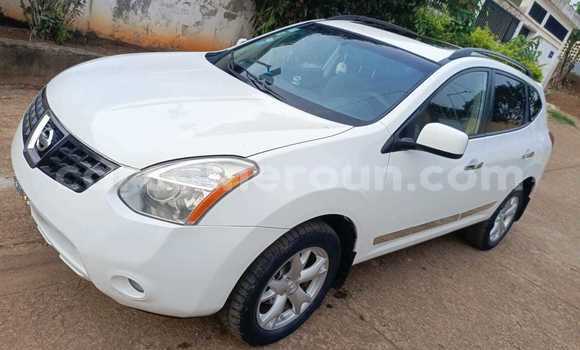 Sayi Na hannu Nissan Rogue White Mota in Yaounde a Babban Kamaru