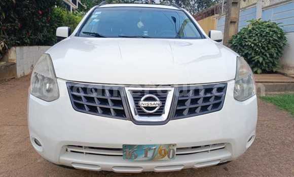 Sayi Na hannu Nissan Rogue White Mota in Yaounde a Babban Kamaru Sayi Na hannu Nissan Rogue White Mota in Yaounde a Babban Kamaru