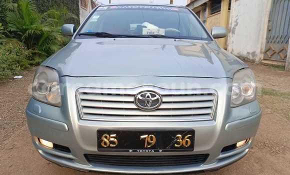 Sayi Na hannu Toyota Avensis Azurfa Mota in Yaounde a Babban Kamaru Sayi Na hannu Toyota Avensis Azurfa Mota in Yaounde a Babban Kamaru