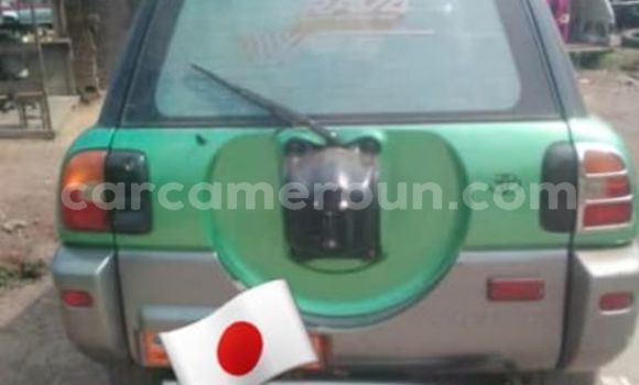 Acheter Occasion Voiture Toyota RAV4 Vert à Yaoundé, Central Cameroon Acheter Occasion Voiture Toyota RAV4 Vert à Yaoundé, Central Cameroon