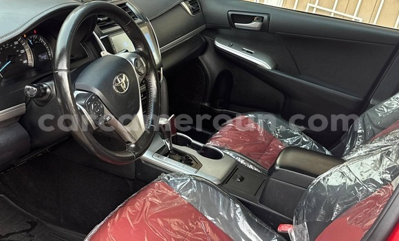 Sayi Na hannu Toyota Camry Red Mota in Douala a Ƙasar Kamaru Sayi Na hannu Toyota Camry Red Mota in Douala a Ƙasar Kamaru