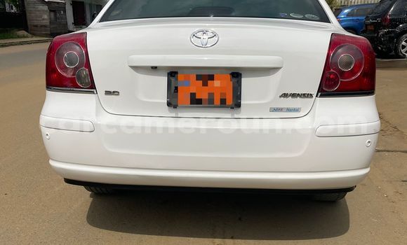 Sayi Na hannu Toyota Avensis White Mota in Douala a Ƙasar Kamaru Sayi Na hannu Toyota Avensis White Mota in Douala a Ƙasar Kamaru