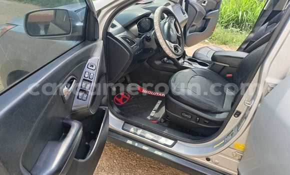 Sayi Na hannu Hyundai Tucson Azurfa Mota in Yaounde a Babban Kamaru Sayi Na hannu Hyundai Tucson Azurfa Mota in Yaounde a Babban Kamaru