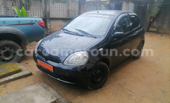 Sayi Na hannu Toyota Yaris Black Mota in Douala a Ƙasar Kamaru Sayi Na hannu Toyota Yaris Black Mota in Douala a Ƙasar Kamaru