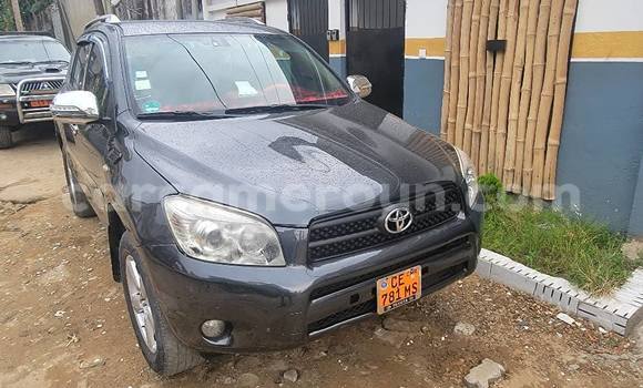 Sayi Na hannu Toyota RAV4 Black Mota in Douala a Ƙasar Kamaru Sayi Na hannu Toyota RAV4 Black Mota in Douala a Ƙasar Kamaru
