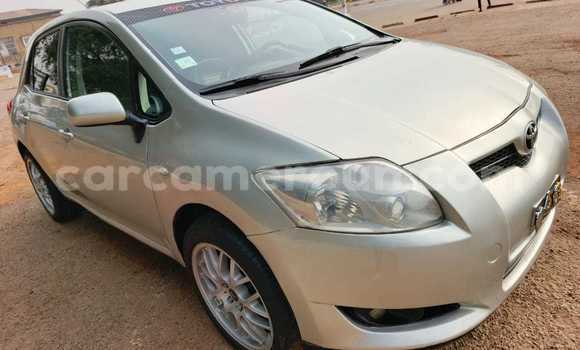 Sayi Na hannu Toyota Auris Azurfa Mota in Yaounde a Babban Kamaru Sayi Na hannu Toyota Auris Azurfa Mota in Yaounde a Babban Kamaru