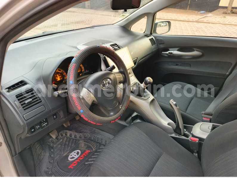 Big with watermark toyota auris central cameroon yaounde 22439