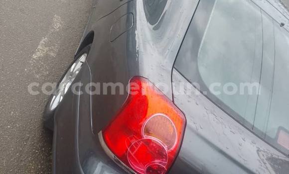 Sayi Na hannu Toyota Avensis Sauran Mota in Douala a Ƙasar Kamaru Sayi Na hannu Toyota Avensis Sauran Mota in Douala a Ƙasar Kamaru