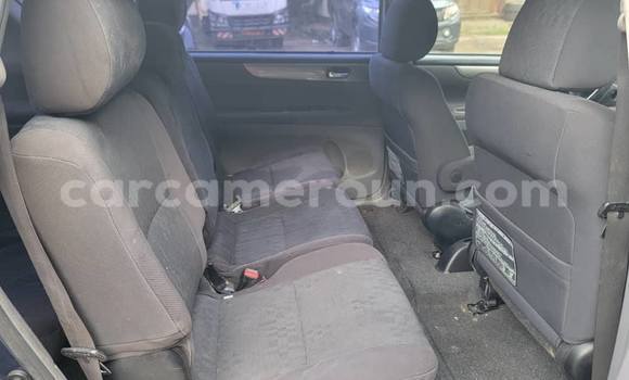 Sayi Na hannu Toyota Verso Black Mota in Douala a Ƙasar Kamaru Sayi Na hannu Toyota Verso Black Mota in Douala a Ƙasar Kamaru