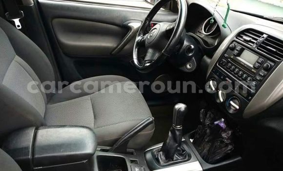 Acheter Occasion Voiture Toyota RAV4 Bleu à Yaoundé, Central Cameroon Acheter Occasion Voiture Toyota RAV4 Bleu à Yaoundé, Central Cameroon