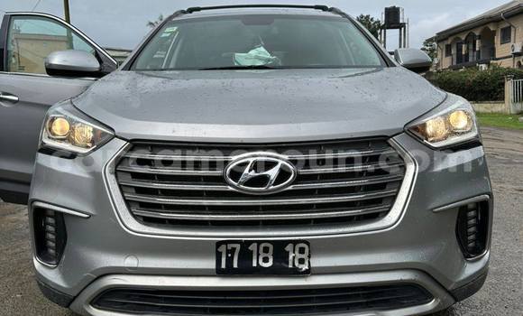 Sayi Na hannu Hyundai Santa Fe Sauran Mota in Douala a Ƙasar Kamaru Sayi Na hannu Hyundai Santa Fe Sauran Mota in Douala a Ƙasar Kamaru