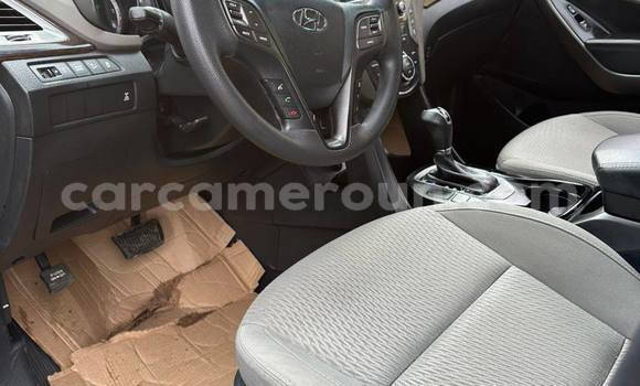 Sayi Na hannu Hyundai Santa Fe Sauran Mota in Douala a Ƙasar Kamaru Sayi Na hannu Hyundai Santa Fe Sauran Mota in Douala a Ƙasar Kamaru