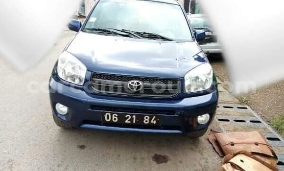 Acheter Occasion Voiture Toyota RAV4 Bleu à Yaoundé, Central Cameroon Acheter Occasion Voiture Toyota RAV4 Bleu à Yaoundé, Central Cameroon