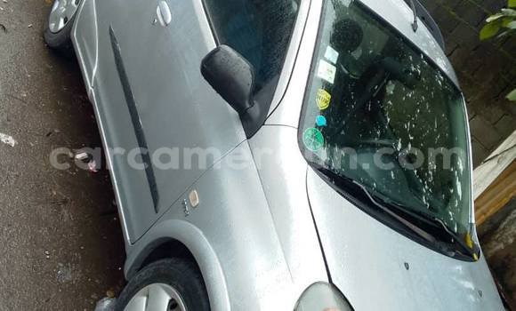 Sayi Na hannu Toyota Yaris Verso Sauran Mota in Douala a Ƙasar Kamaru Sayi Na hannu Toyota Yaris Verso Sauran Mota in Douala a Ƙasar Kamaru