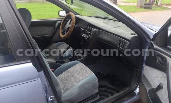 Sayi Na hannu Toyota Carina Blue Mota in Douala a Ƙasar Kamaru Sayi Na hannu Toyota Carina Blue Mota in Douala a Ƙasar Kamaru